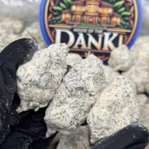 ❄️ Snow Balls Kush – Frosted Powerhouse