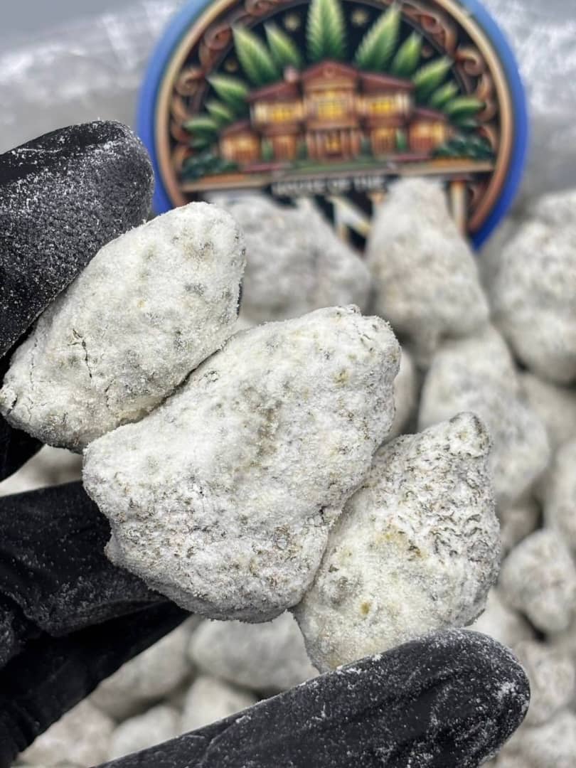 ❄️ Snow Balls Kush – Frosted Powerhouse - Image 2