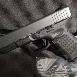 Glock 19 Gen 4 9mm 4" 15rd, Black, Glock Night Sights - UG1950713